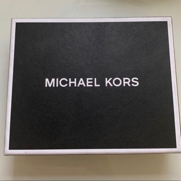 Michael Kors Wallets Men - Picture 5 of 6